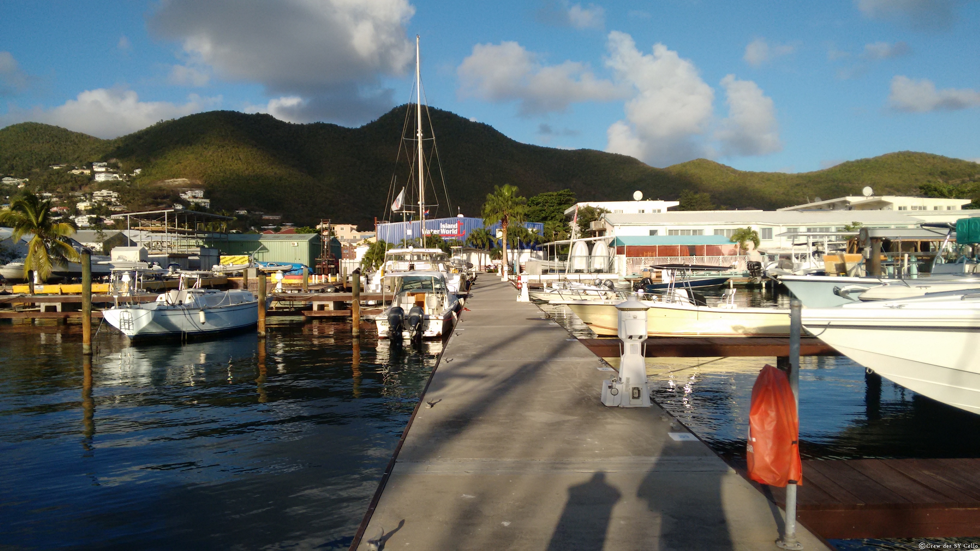 Blick auf unsere Marina.