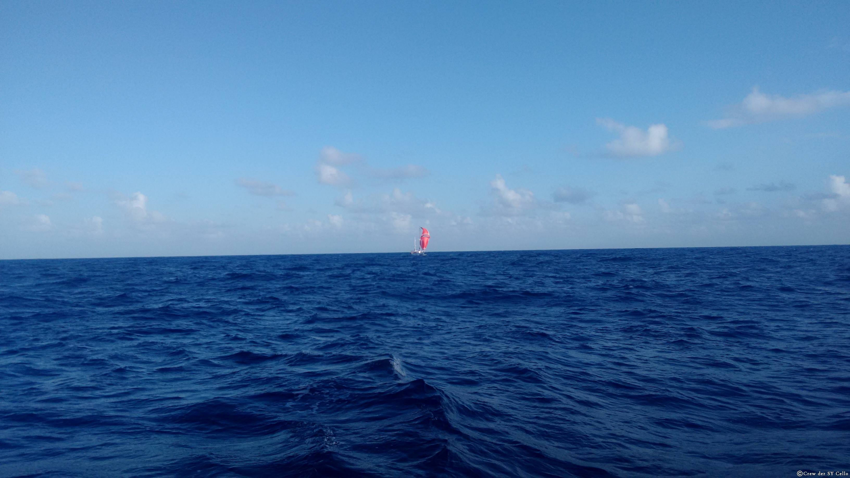 Dieses Boot hat uns an Heilig Abend einige Stunden später in nur 30 Meter Abstand überholt.