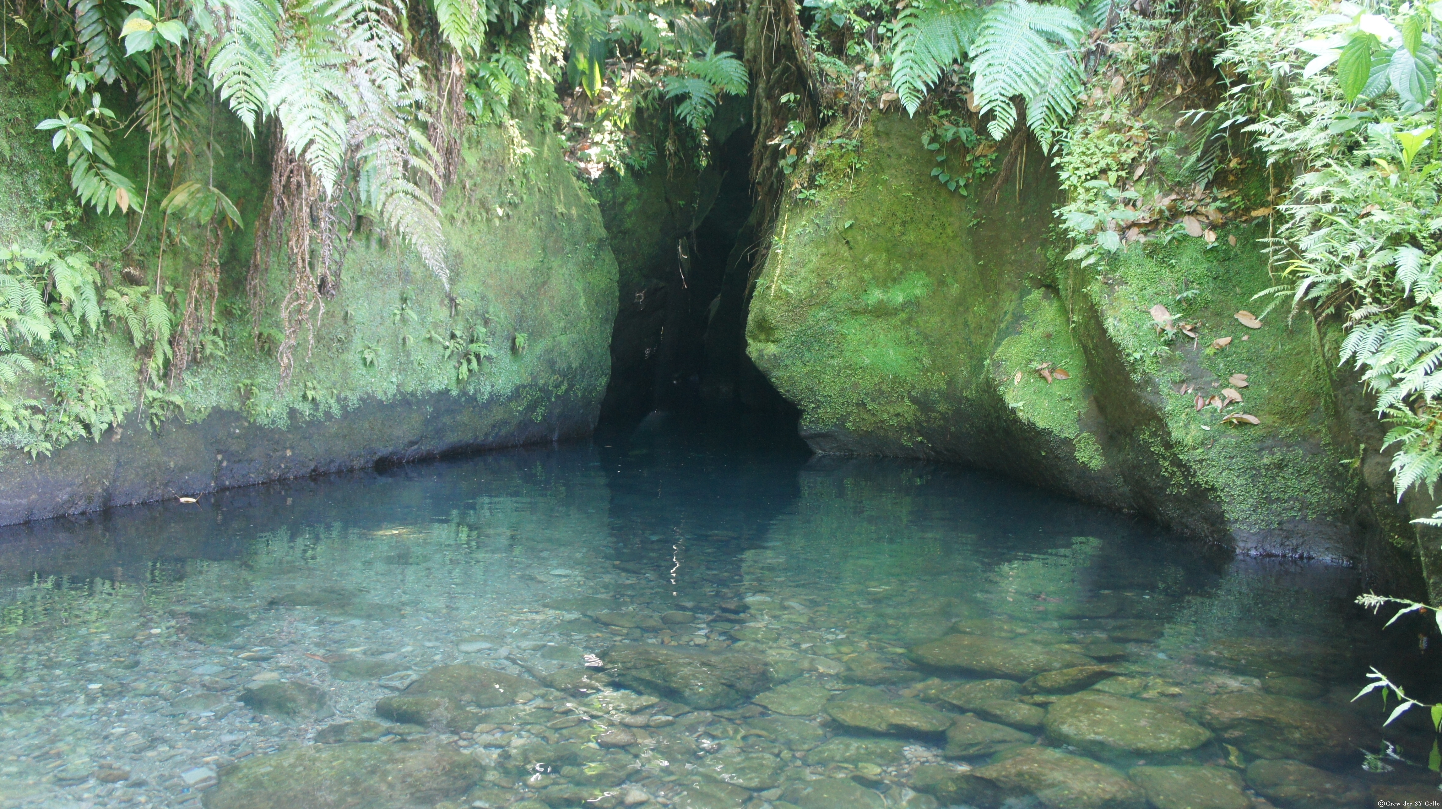 Eingang zur &ldquo;Ti Tou Gorge&rdquo;, einer kleinen Schlucht, die man durchschwimmen kann.