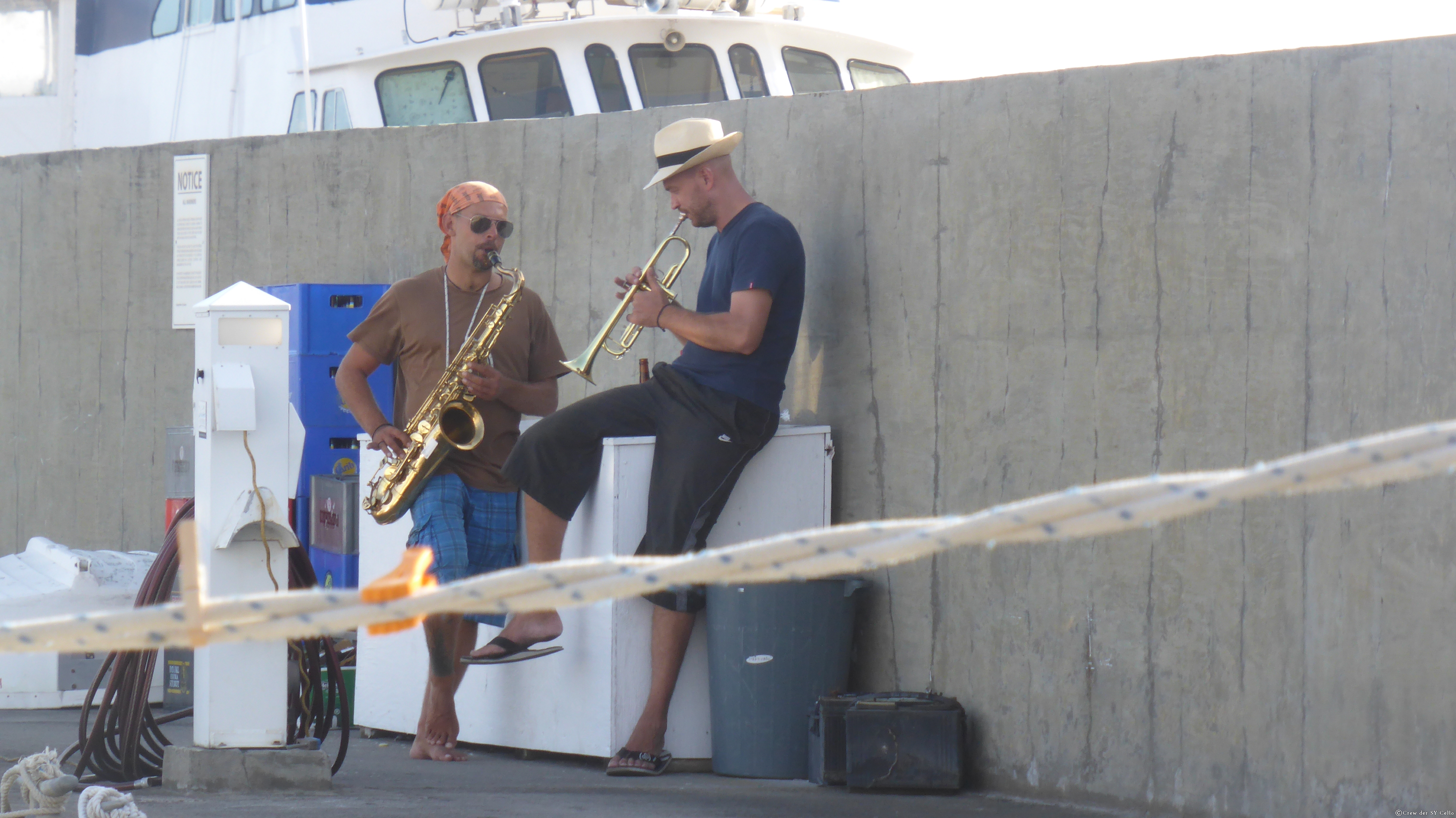 Jam-Session im Hafen.