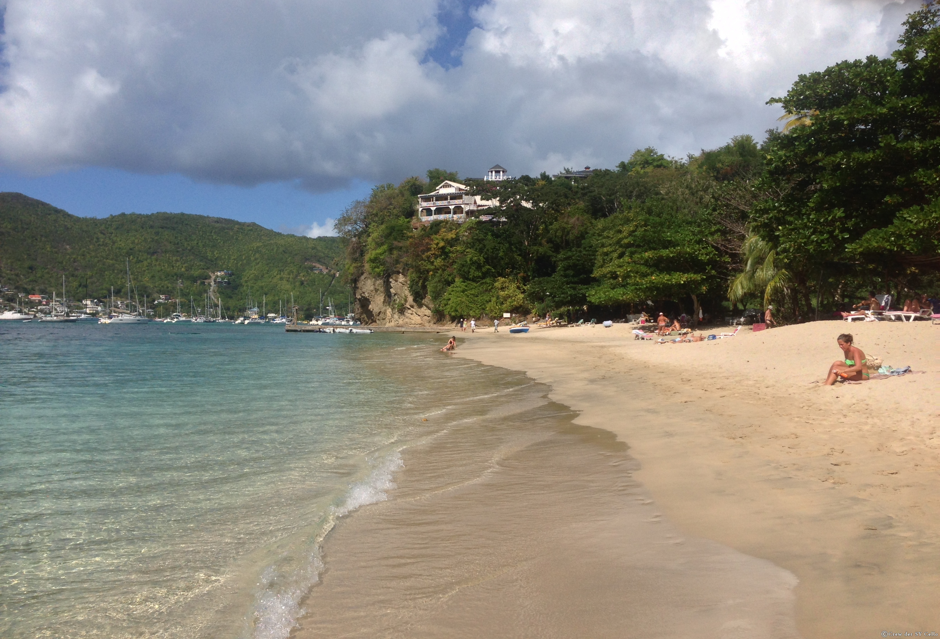 Einer der vielen Strände von Bequia