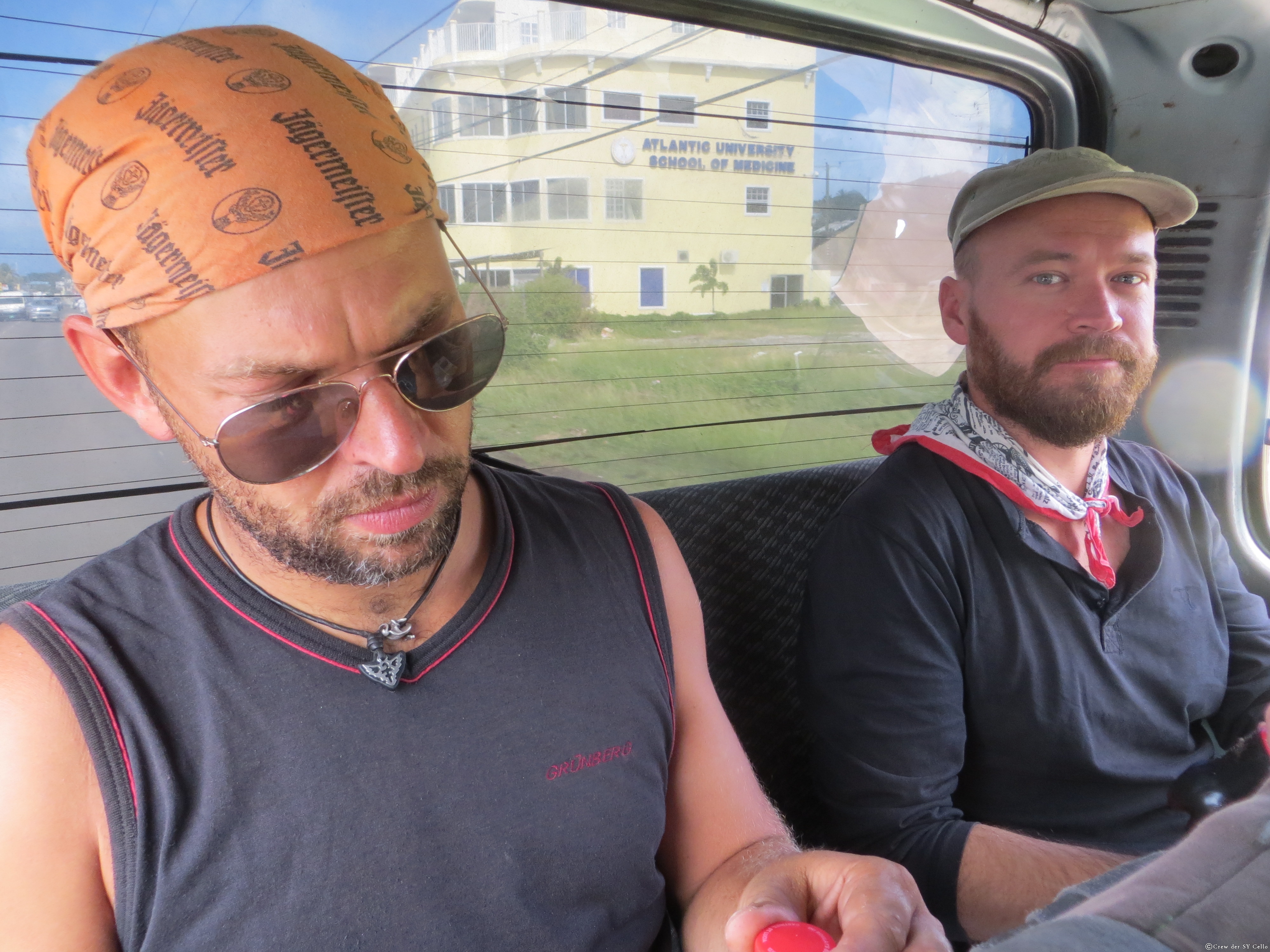 Beginn der Busfahrt in St. Lucia